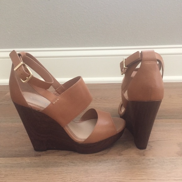 WORN ONCE Tan Brown Wedges - Picture 2 of 7